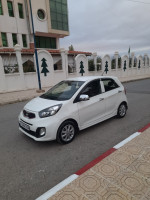 voitures-kia-picanto-2015-oum-el-bouaghi-algerie