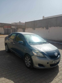 voitures-toyota-yaris-sedan-2013-hassi-messaoud-ouargla-algerie