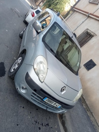 voitures-renault-kangoo-2011-grand-confort-tipaza-algerie