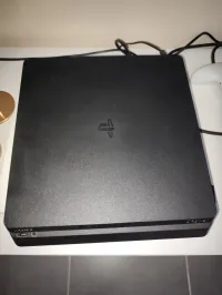 Ps4 slim flaché