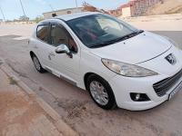 voitures-peugeot-207-2011-active-mahelma-alger-algerie