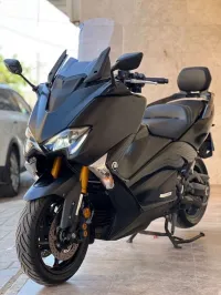 Yamaha T-max 2018