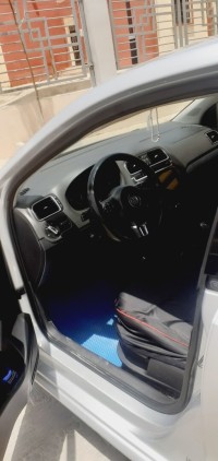 سيارات-volkswagen-polo-2011-تيارت-الجزائر