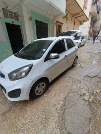 voitures-kia-picanto-2012-pop-constantine-algerie