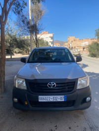 utilitaire-toyota-hilux-2012-batna-algerie