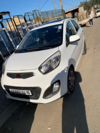 voitures-kia-picanto-2014-funny-dar-el-beida-alger-algerie