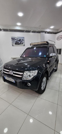 voitures-mitsubishi-pajero-court-2010-mers-el-kebir-oran-algerie