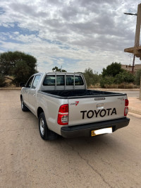 voitures-toyota-hilux-2013-mascara-algerie