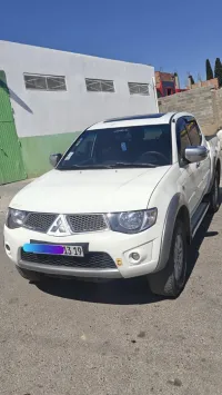 Mitsubishi L200 2013 