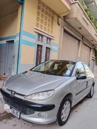 سيارات-peugeot-206-2006-باتنة-الجزائر