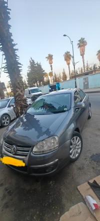 سيارات-volkswagen-jetta-2011-بئر-توتة-الجزائر