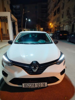 voitures-renault-clio-5-2023-techno-hydra-alger-algerie