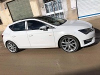 moyenne-berline-seat-leon-2013-ain-smara-constantine-algerie