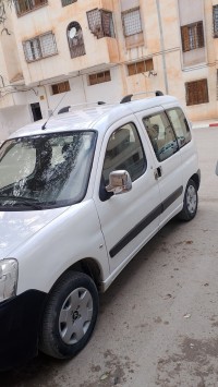 سيارات-citroen-berlingo-2015-origine-عين-قشرة-سكيكدة-الجزائر
