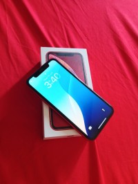 هواتف-ذكية-ايفون-xr-برج-الكيفان-الجزائر