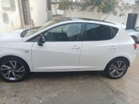 voitures-seat-ibiza-2015-black-line-sidi-amar-annaba-algerie