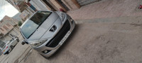 voitures-peugeot-207-2012-new-active-batna-algerie