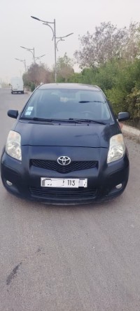 سيارات-toyota-yaris-2013-الطيبات-تقرت-الجزائر