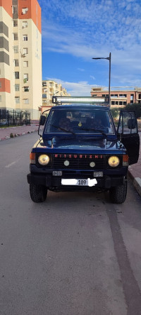 voitures-mitsubishi-pajero-court-1989-constantine-algerie