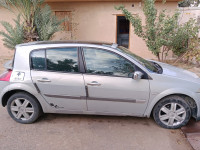 voitures-renault-megane-2-coupe-2004-el-hachimia-bouira-algerie