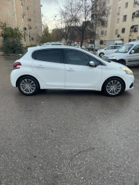 voitures-peugeot-208-2015-allure-facelift-setif-algerie