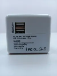Multiprise Universel ( UK-EUR-USA-AUS ) + USB 