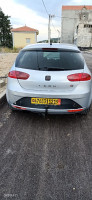 moyenne-berline-seat-leon-2012-setif-algerie