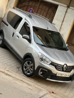 voitures-renault-kangoo-2024-stepway-baraki-alger-algerie