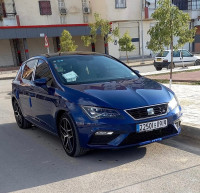 moyenne-berline-seat-leon-2019-el-eulma-setif-algerie