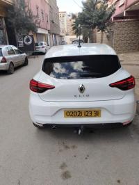 voitures-renault-clio-5-2013-12-hassi-ben-okba-oran-algerie