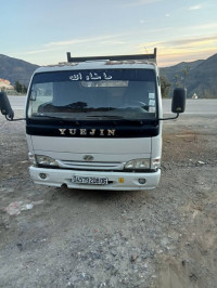 camion-lourd-yuejin-2008-amizour-bejaia-algerie