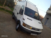 fourgon-35s11-iveco-2000-sidi-aich-bejaia-algerie