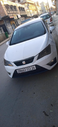 voitures-seat-ibiza-2012-fully-toit-ouvrant-benchicao-medea-algerie