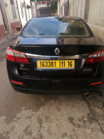 grande-berline-renault-latitude-2011-alger-centre-algerie