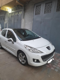 voitures-peugeot-207-2012-batna-algerie