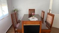 طاولات-الطعام-table-a-manger-6-places-عزازقة-تيزي-وزو-الجزائر
