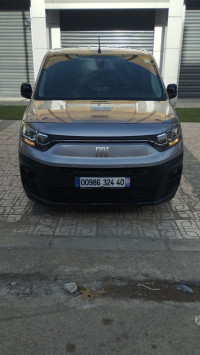 voitures-fiat-doblo-2024-italien-khenchela-algerie