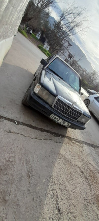 voitures-mercedes-classe-c-1990-190-tizi-ouzou-algerie