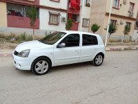 voitures-renault-clio-campus-2013-bye-chebli-blida-algerie