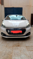 voitures-peugeot-208-2016-allure-facelift-chettia-chlef-algerie