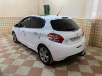 voitures-peugeot-208-2015-allure-kolea-tipaza-algerie