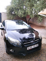 voitures-ford-focus-5-portes-2013-titanium-bouira-algerie