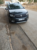 voitures-dacia-sandero-2018-stepway-restylee-ain-lechiekh-defla-algerie