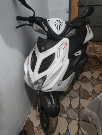 motos-et-scooters-yamaha-nitro-ayrox-2017-ain-benian-alger-algerie