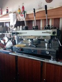 machines-a-cafe-et-mousseurs-machine-cafeteria-tigzirt-tizi-ouzou-algerie