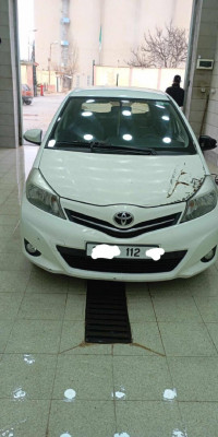 voitures-toyota-yaris-2012-tiaret-algerie