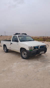 utilitaire-toyota-hilux-2005-guemar-el-oued-algerie