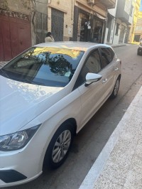 سيارات-seat-ibiza-2018-style-مستغانم-الجزائر