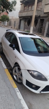 سيارات-seat-leon-2012-برج-بوعريريج-الجزائر