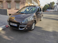 voitures-renault-scenic-2011-3-algerie